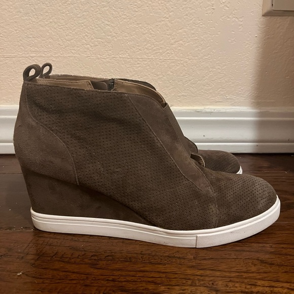 Linea Paolo Brown perforated suede material wedge bootie - Picture 7 of 7